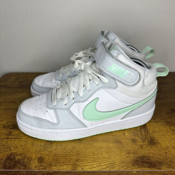 Nike Court Borough 2 High Top Sneaker Pure Platinum Mint Size 6Y Shoe CD7782-011 - Picture 2 of 6
